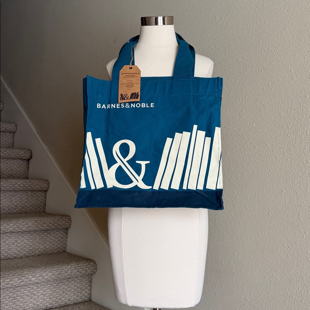 NWT Barnes & Noble Teal Blue and Cream Cotton Tote